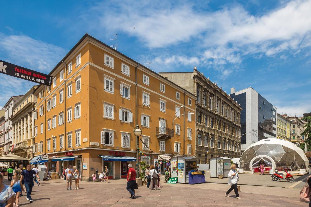 Apartment Juna Rijeka Exteriör bild