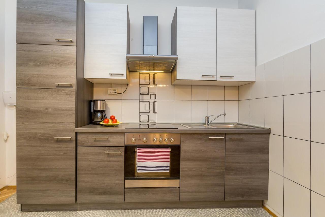 Apartment Juna Rijeka Exteriör bild