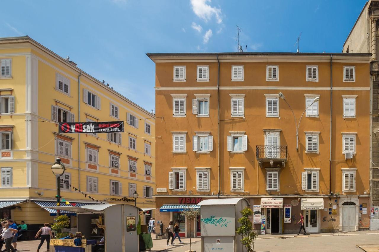 Apartment Juna Rijeka Exteriör bild